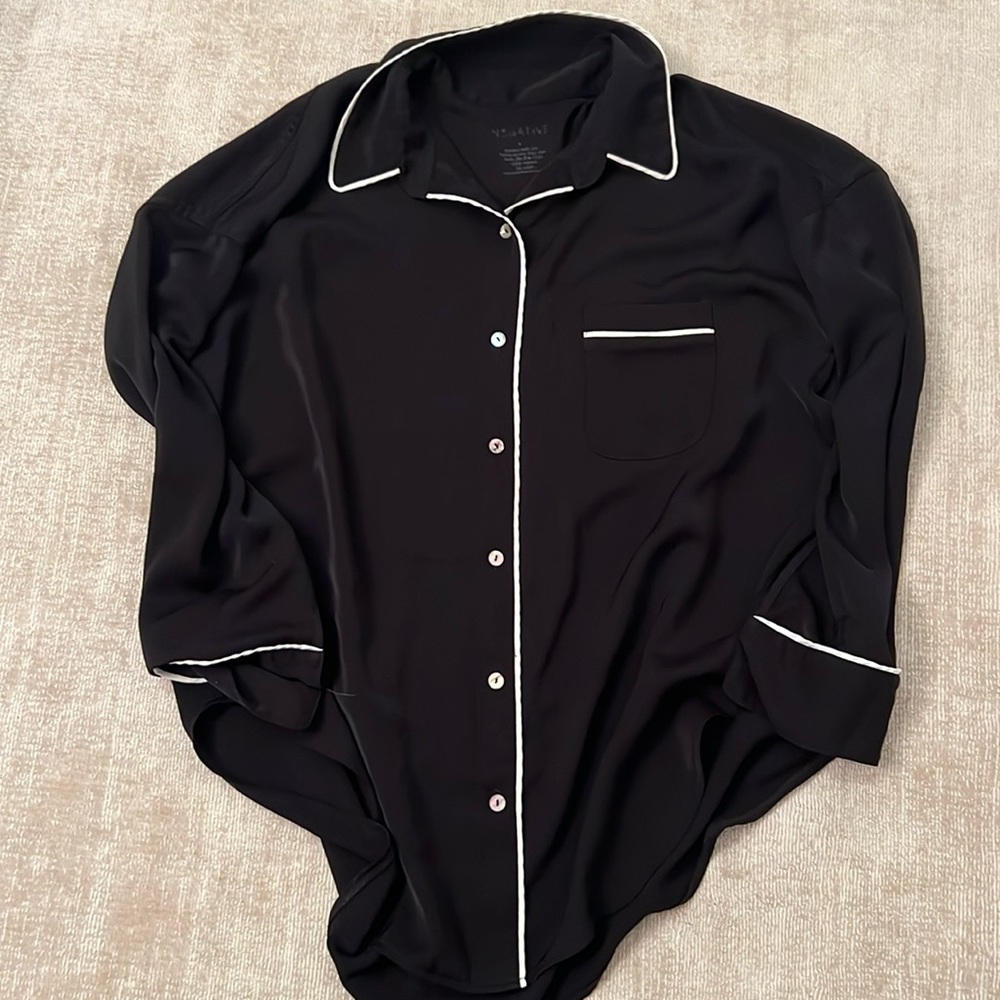 Negative Sleep shirt - Size Small